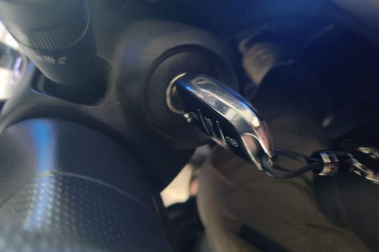 Used Chevrolet Aveo Sonic 2014 Sedan 1.4SL AT Fashion Edition Vehicle Key