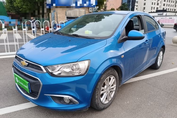 Used Chevrolet Aveo Sonic 2014 Sedan 1.4SE MT LeYou Edition Guazi used car, China used car export, Used car for sale, Used  cars, Cheapest cars for sale