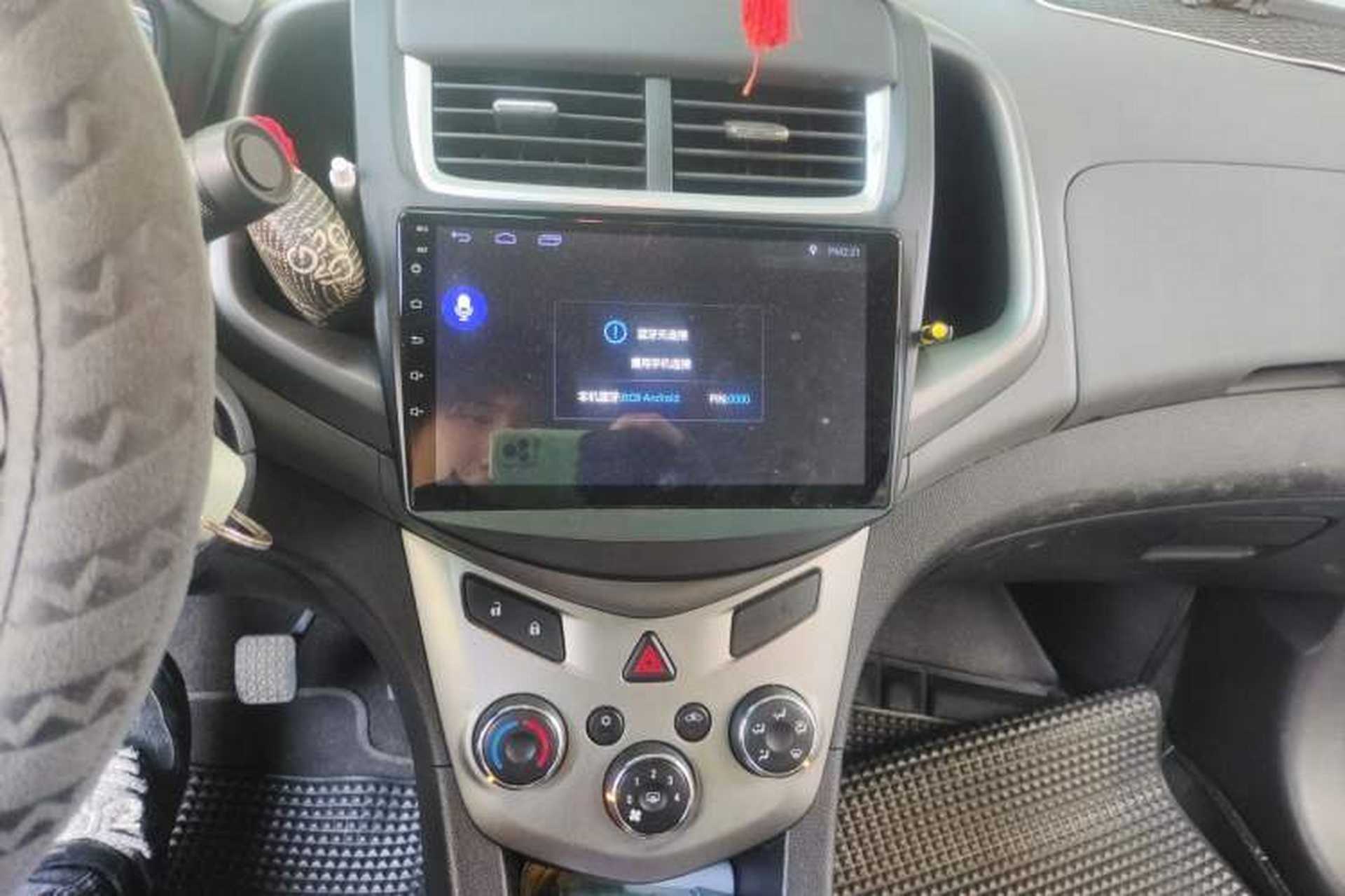 Used Chevrolet Aveo Sonic 2014 Sedan 1.4 SL MT Comfort Edition Audio And AC Panel