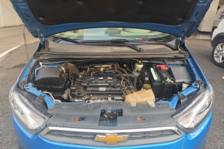 Used Chevrolet Aveo Sonic 2014 Sedan 1.4SL AT Stylish Sunroof Edition Engine Bay