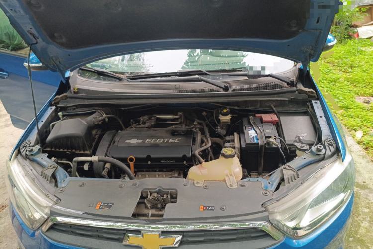 Used Chevrolet Aveo Sonic 2014 Sedan 1.6SX AT Fashion Edition Engine Bay