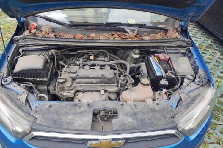 Used Chevrolet Aveo Sonic 2014 Sedan 1.4SL MT Comfort Edition Engine Bay