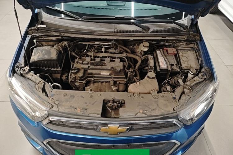 Used Chevrolet Aveo Sonic 2014 Sedan 1.4 SL MT Comfort Edition Engine Bay