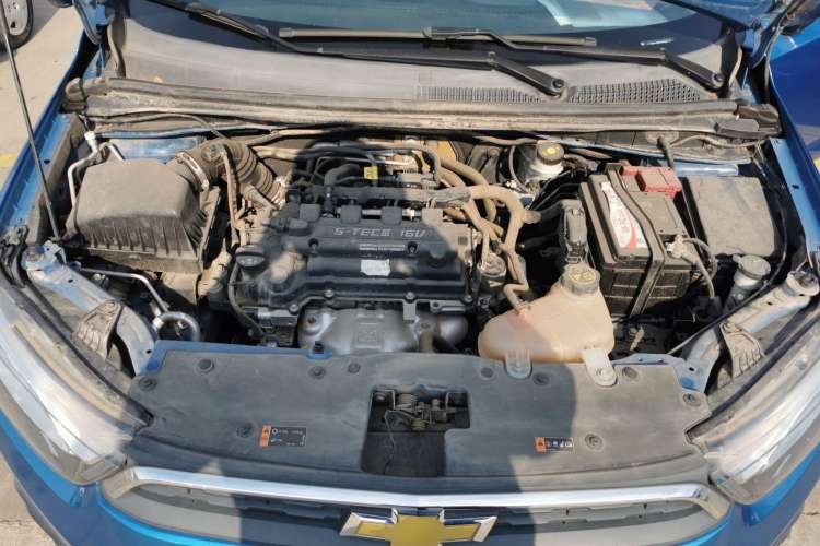 Used Chevrolet Aveo Sonic 2014 Sedan 1.4SL MT Comfort Edition Engine Bay