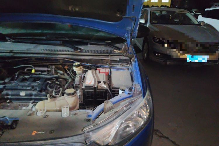 Used Chevrolet Aveo Sonic 2014 Sedan 1.4SL AT Fashion Edition Engine Bay Left