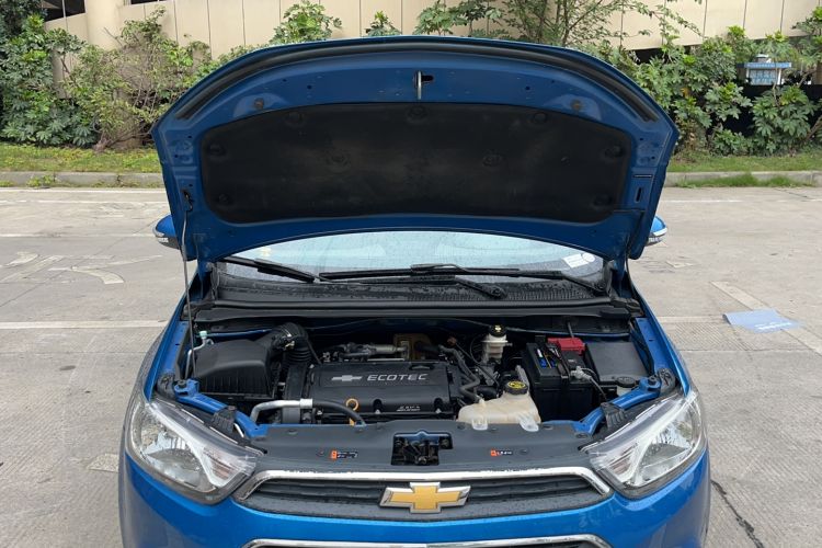 Used Chevrolet Aveo Sonic 2014 Hatchback 1.6 SX AT Fashion Edition Engine Bay