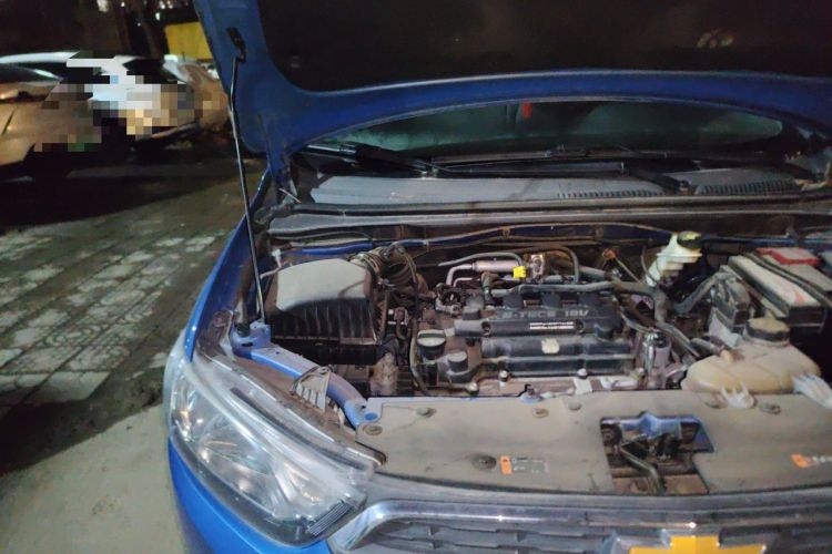 Used Chevrolet Aveo Sonic 2014 Sedan 1.4SL AT Fashion Edition Engine Bay Right