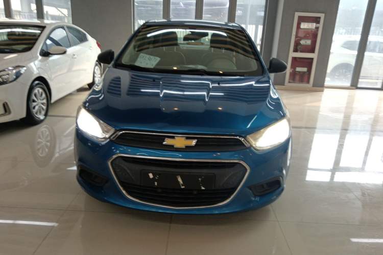 Used Chevrolet Aveo Sonic 2014 Sedan 1.4SL AT Fashion Edition Front