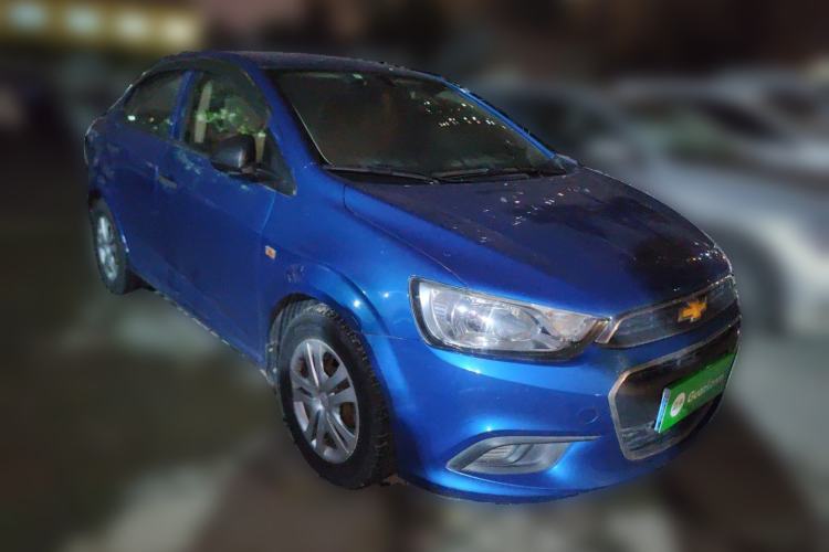 Used Chevrolet Aveo Sonic 2014 Sedan 1.4SL AT Fashion Edition Front Right 45 Deg