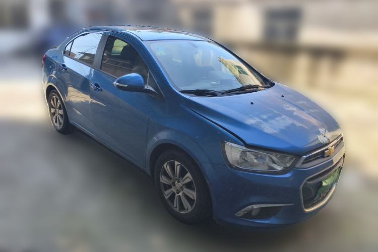Used Chevrolet Aveo Sonic 2014 Sedan 1.6SX AT Fashion Edition Front Right 45 Deg