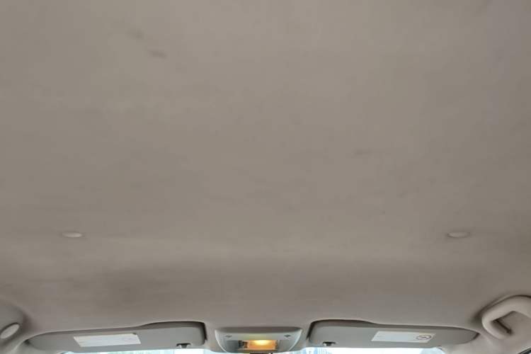 Used Chevrolet Aveo Sonic 2014 Sedan 1.4SE MT LeYou Edition Headliner