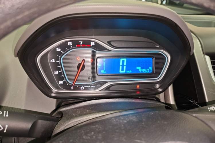Used Chevrolet Aveo Sonic 2014 Sedan 1.4 SL MT Comfort Edition Instrument Cluster