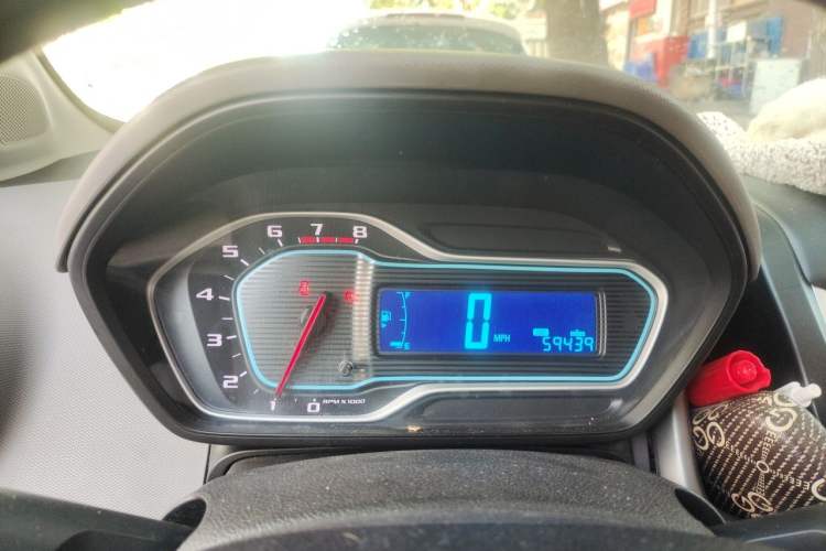 Used Chevrolet Aveo Sonic 2014 Sedan 1.4 SL MT Comfort Edition Instrument Cluster