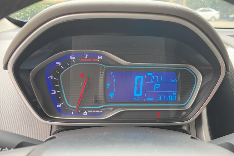 Used Chevrolet Aveo Sonic 2014 Hatchback 1.6 SX AT Fashion Edition Instrument Cluster