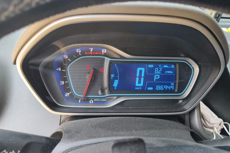 Used Chevrolet Aveo Sonic 2014 Sedan 1.6SX AT Fashion Edition Instrument Cluster