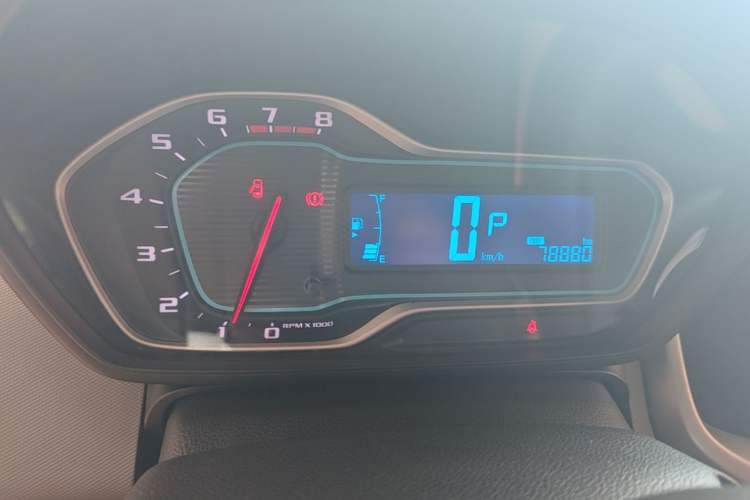 Used Chevrolet Aveo Sonic 2014 Sedan 1.4SL AT Fashion Edition Instrument Cluster