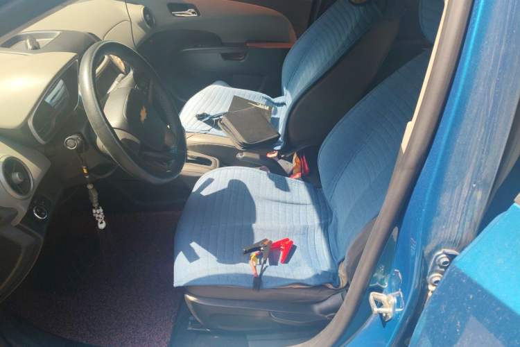Used Chevrolet Aveo Sonic 2014 Sedan 1.6SX AT Fashion Edition Left Front Seat