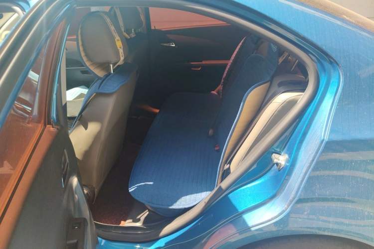 Used Chevrolet Aveo Sonic 2014 Sedan 1.6SX AT Fashion Edition Left Rear Seat