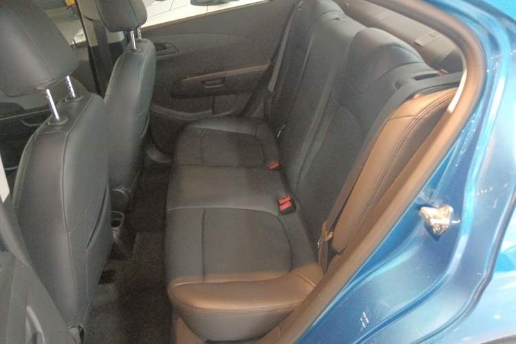 Used Chevrolet Aveo Sonic 2014 Sedan 1.4SL AT Fashion Edition Left Rear Seat