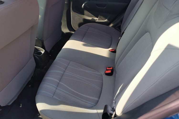 Used Chevrolet Aveo Sonic 2014 Sedan 1.4SL MT Comfort Edition Left Rear Seat