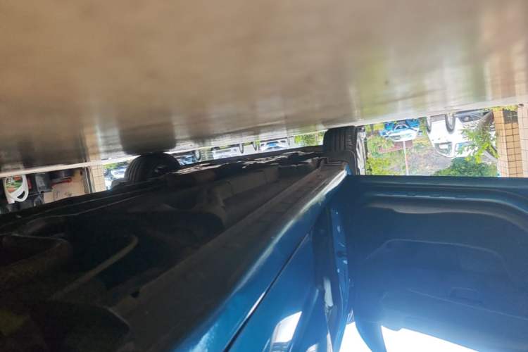 Used Chevrolet Aveo Sonic 2014 Sedan 1.4SL AT Fashion Edition Left Side Sill