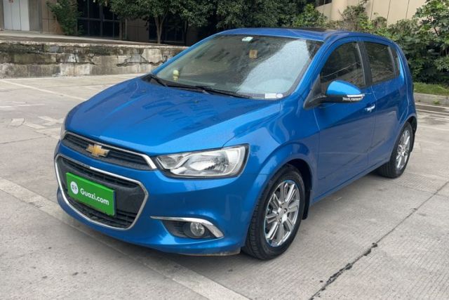 Used Chevrolet Aveo Sonic 2014 Hatchback 1.6 SX AT Fashion Edition