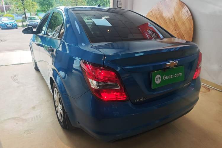 Used Chevrolet Aveo Sonic 2014 Sedan 1.4SL AT Fashion Edition Rear Left 45 Deg