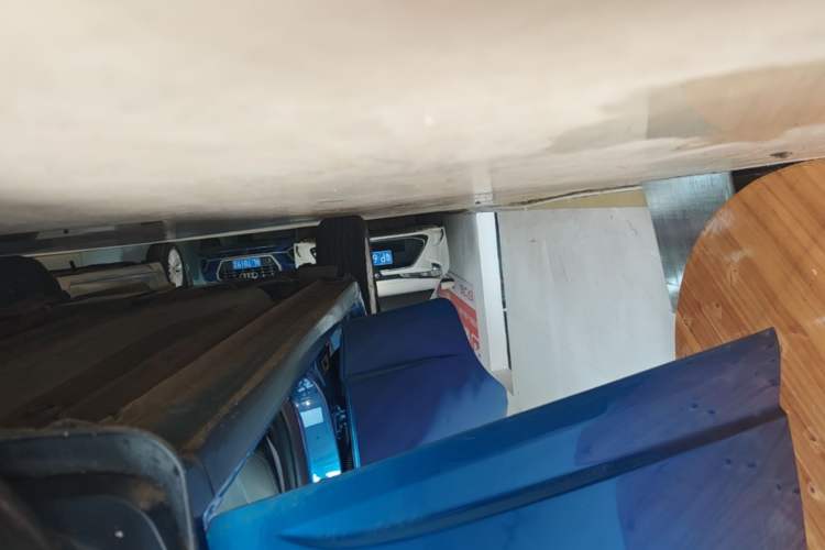 Used Chevrolet Aveo Sonic 2014 Sedan 1.4SL AT Fashion Edition Right Side Sill
