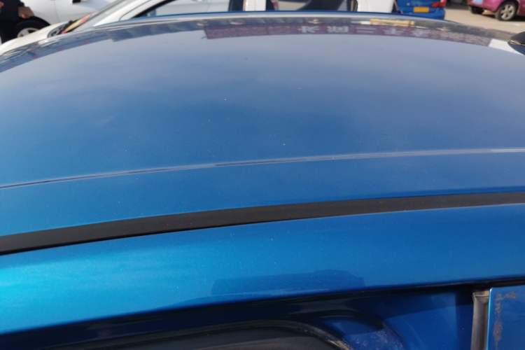 Used Chevrolet Aveo Sonic 2014 Sedan 1.4SL MT Comfort Edition Roof