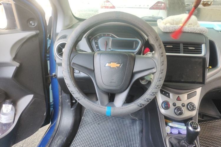 Used Chevrolet Aveo Sonic 2014 Sedan 1.4 SL MT Comfort Edition Steering Wheel