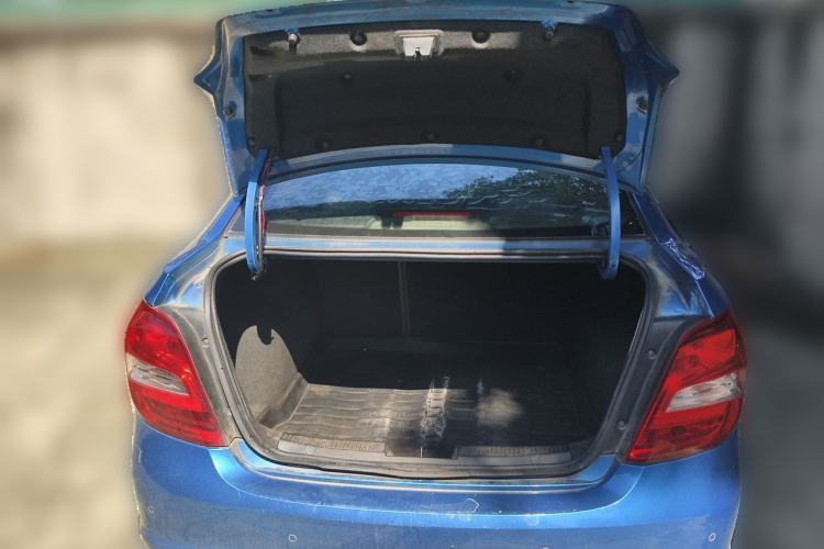 Used Chevrolet Aveo Sonic 2014 Sedan 1.6SX AT Fashion Edition Trunk