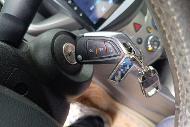 Used Chevrolet Aveo Sonic 2014 Sedan 1.6SX AT Fashion Edition Vehicle Key