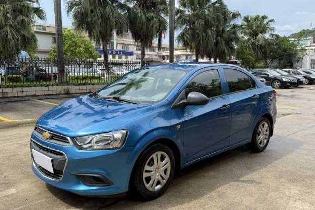 Used Chevrolet Aveo Sonic 2014 Sedan 1.4SL AT Fashion Edition