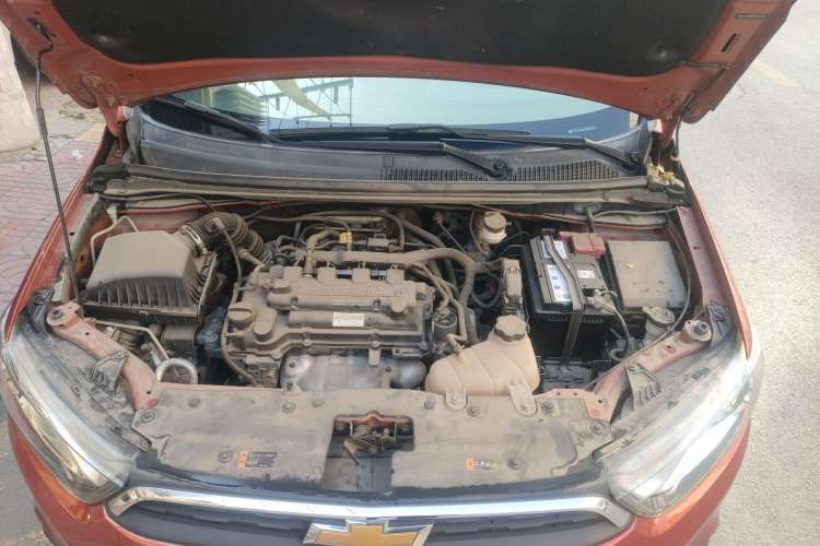 Used Chevrolet Aveo Sonic 2014 Sedan 1.4SL AT Stylish Sunroof Edition Engine Bay