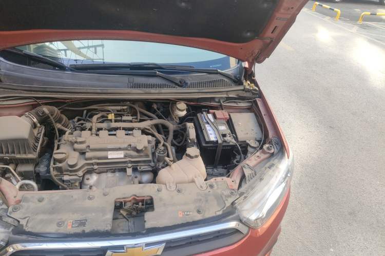 Used Chevrolet Aveo Sonic 2014 Sedan 1.4SL AT Stylish Sunroof Edition Engine Bay Left