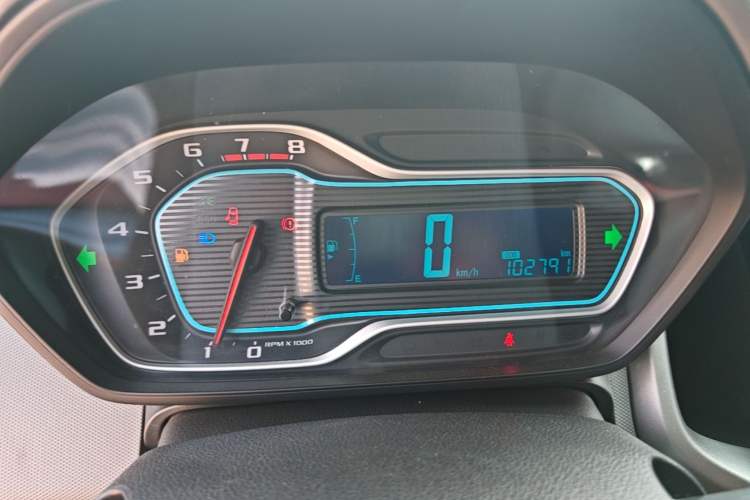 Used Chevrolet Aveo Sonic 2014 Hatchback 1.4SL MT Comfort Edition Instrument Cluster