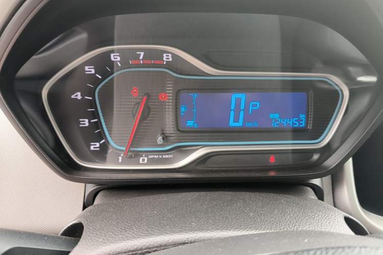Used Chevrolet Aveo Sonic 2014 Sedan 1.4SL AT Fashion Edition Instrument Cluster