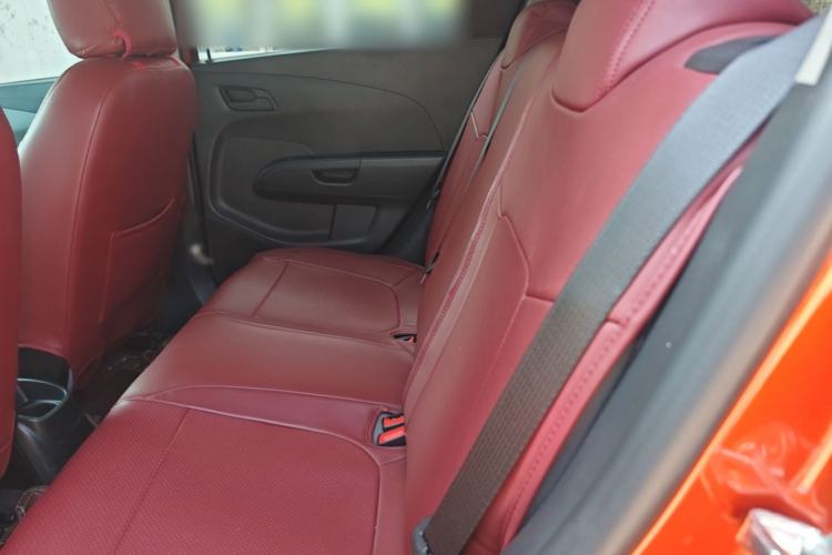 Used Chevrolet Aveo Sonic 2014 Hatchback 1.4SL MT Comfort Edition Left Rear Seat