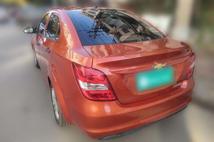 Used Chevrolet Aveo Sonic 2014 Sedan 1.4SL AT Stylish Sunroof Edition Rear Left 45 Deg
