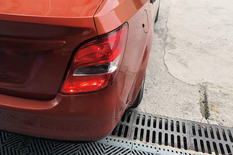 Used Chevrolet Aveo Sonic 2014 Sedan 1.4SL AT Fashion Edition Right Rear Taillight