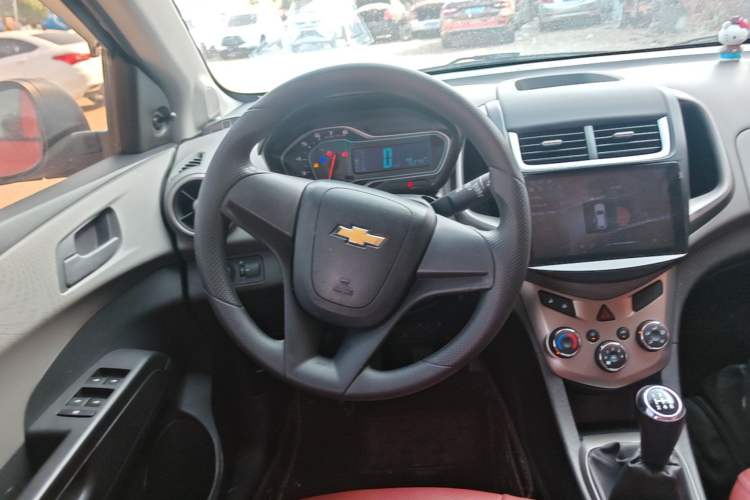 Used Chevrolet Aveo Sonic 2014 Hatchback 1.4SL MT Comfort Edition Steering Wheel