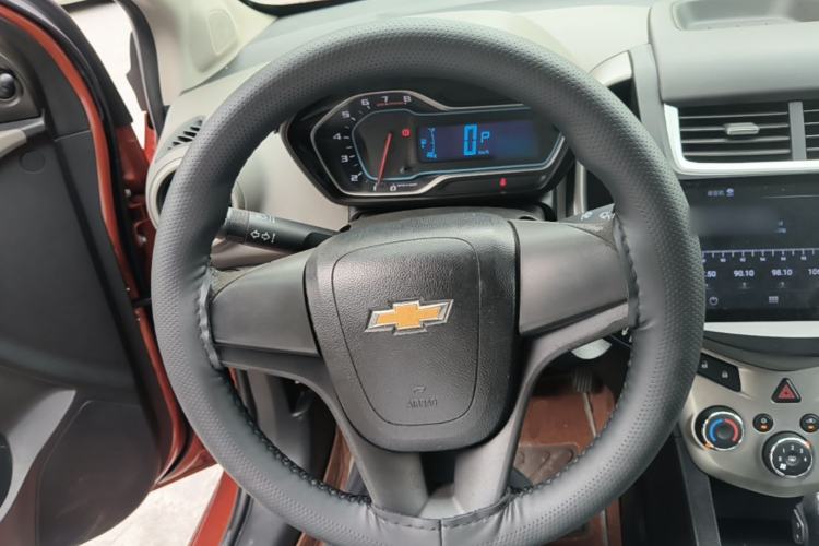 Used Chevrolet Aveo Sonic 2014 Sedan 1.4SL AT Fashion Edition Steering Wheel