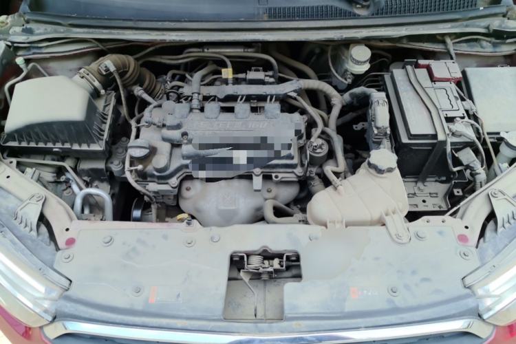 Used Chevrolet Aveo Sonic 2014 Sedan 1.4SL MT Comfort Edition Engine Bay