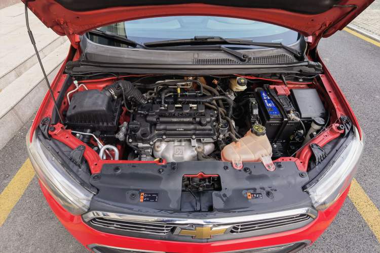 Used Chevrolet Aveo Sonic 2014 Hatchback 1.4SL AT Fashion Edition Engine Bay