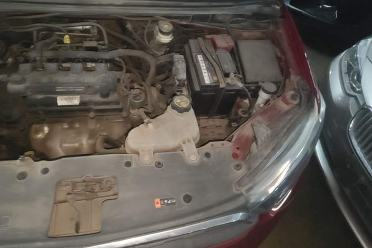 Used Chevrolet Aveo Sonic 2014 Sedan 1.4SL AT Fashion Edition Engine Bay Left