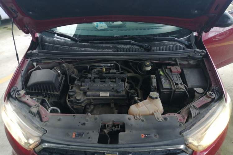 Used Chevrolet Aveo Sonic 2014 Sedan 1.4SL AT Fashion Edition Engine Bay