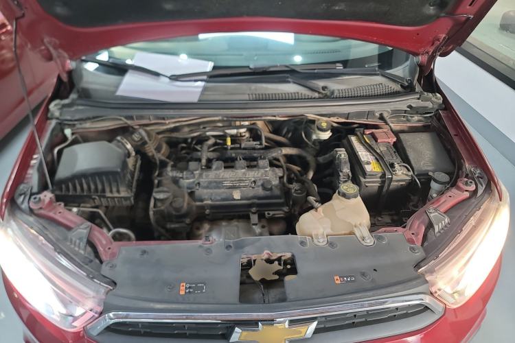 Used Chevrolet Aveo Sonic 2014 Sedan 1.4 SL MT Comfort Edition Engine Bay