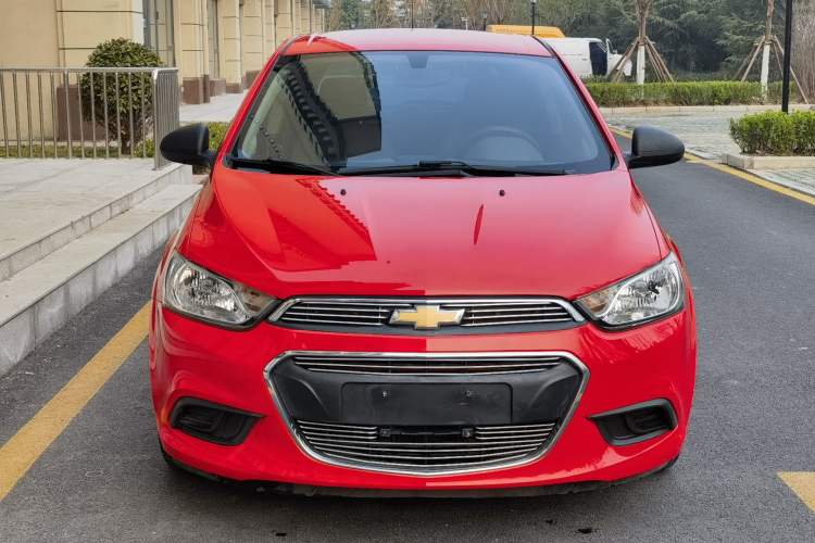 Used Chevrolet Aveo Sonic 2014 Hatchback 1.4SL AT Fashion Edition Exterior 1