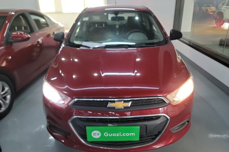 Used Chevrolet Aveo Sonic 2014 Sedan 1.4 SL MT Comfort Edition Exterior 1