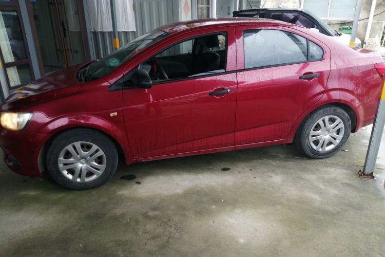 Used Chevrolet Aveo Sonic 2014 Sedan 1.4SL AT Fashion Edition Exterior 3